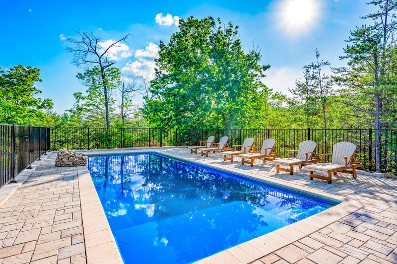 Pool at Majestica Lodge in Sevierville — photo 1