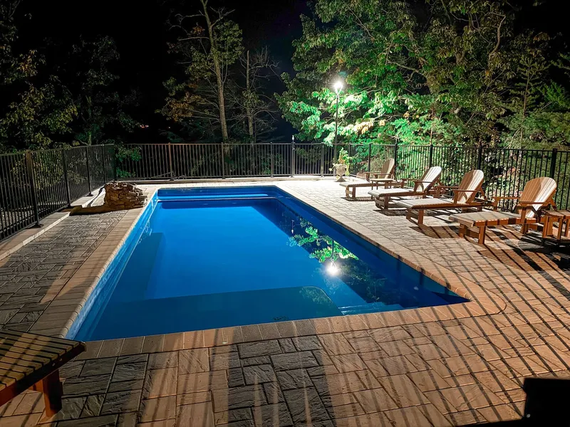 Pool at Majestica Lodge in Sevierville — photo 4